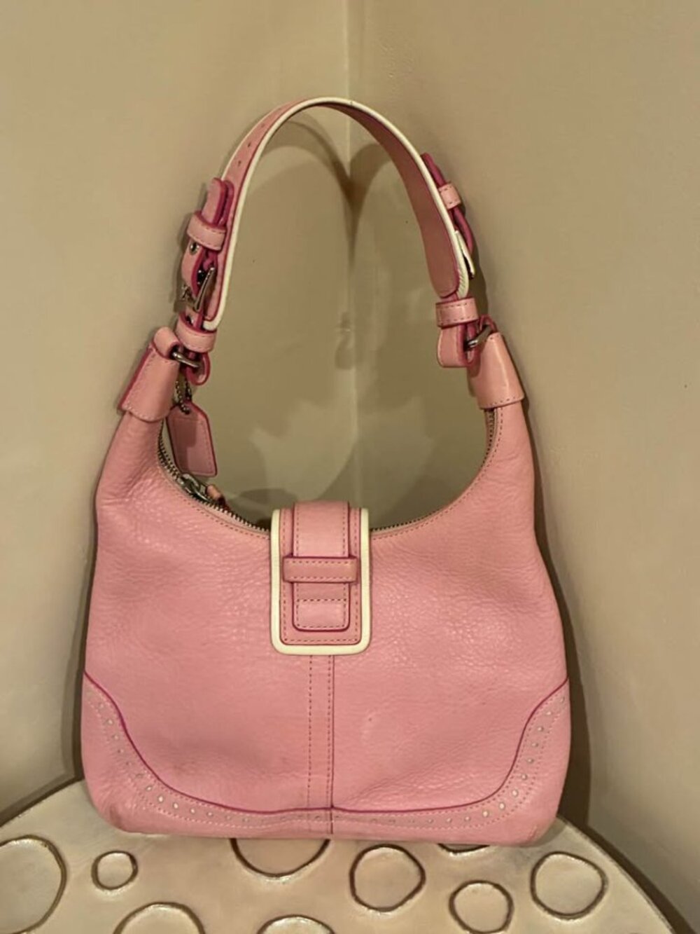Pink Pebbled Leather Coach Hamptons Hobo Shoulder Bag - Picture 2 of 6